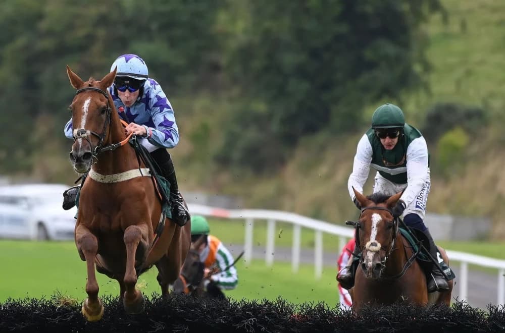 Jumps Season Opener: Persian War Novices' Hurdle at Chepstow Live on Sky Sports Racing