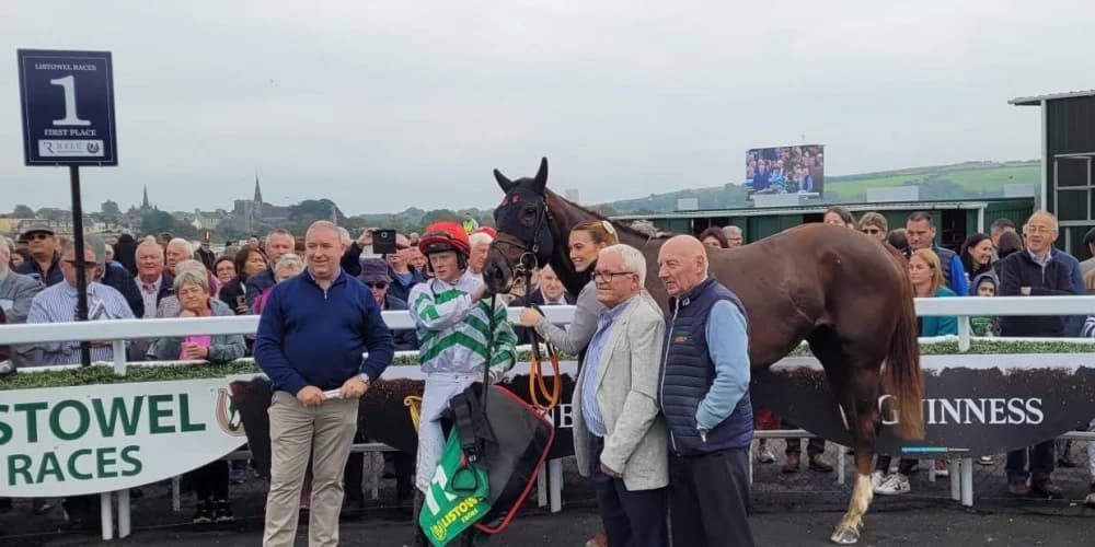 From Flat to Fame Zaynab’s Seamless Hurdles Debut Lights Up Listowel