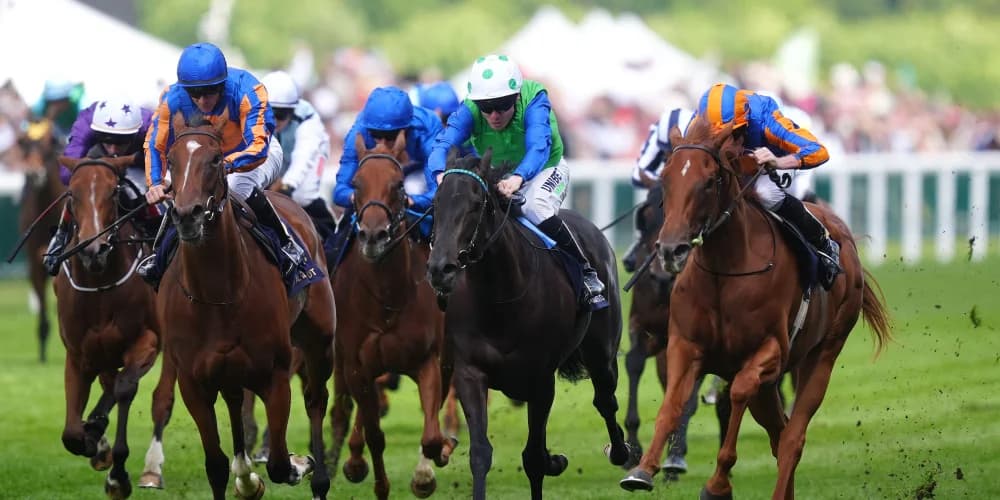 Moore weaves Albany magic aboard Fairy Godmother