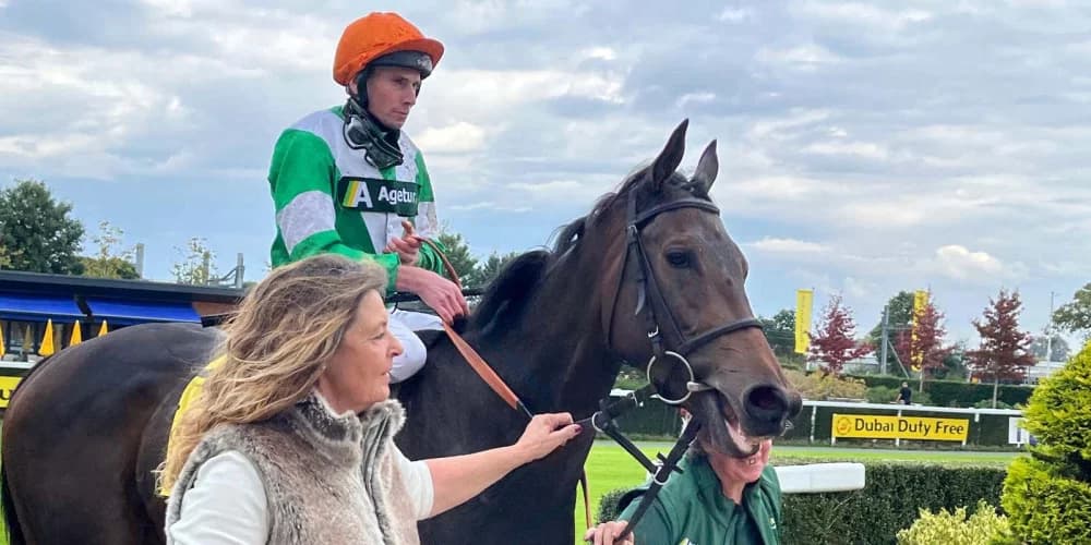 No Half Measures for Hughes and Moore at Newbury